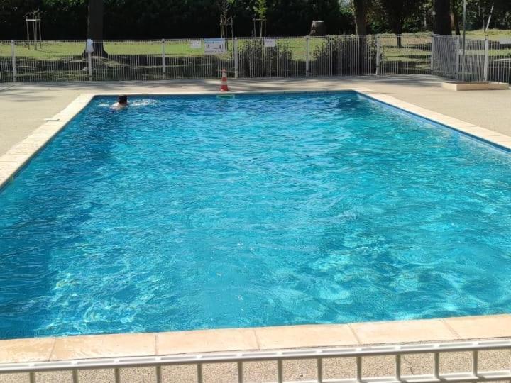 Appartement Residence De Vacances Les Hameaux De Camargue アルル エクステリア 写真